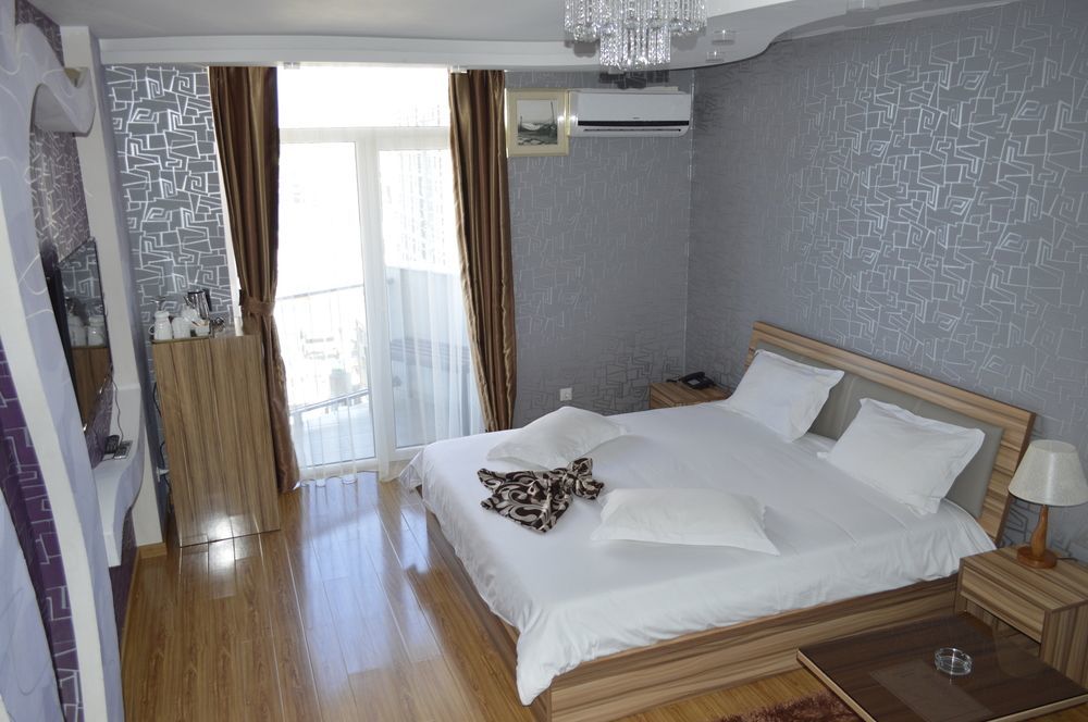Grand Royal Batumi公寓式酒店 外观 照片