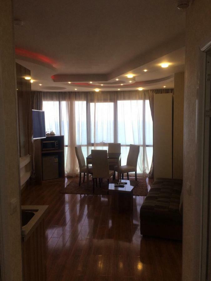Grand Royal Batumi公寓式酒店 外观 照片