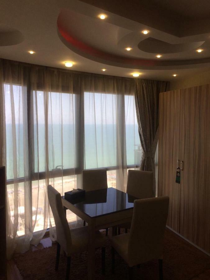 Grand Royal Batumi公寓式酒店 外观 照片